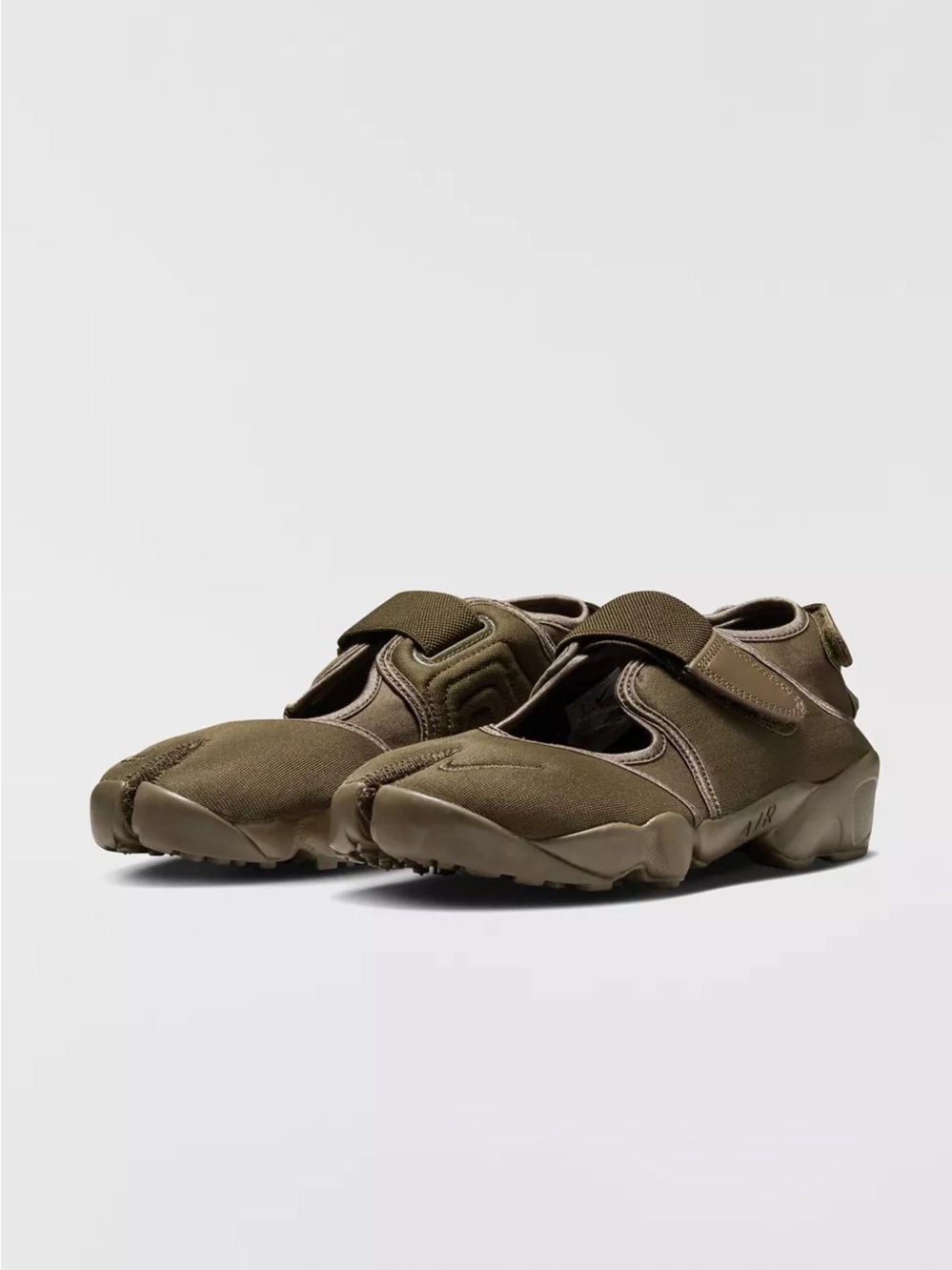 Nike Air Rift split toe Sneakers dark hazel